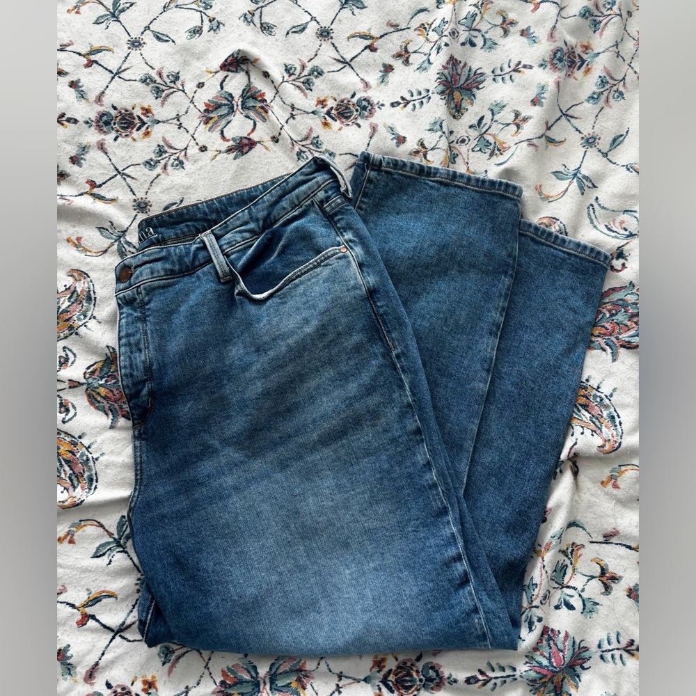 a.n.a Mid-Rise Boyfriend Jeans